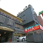 Golden Castle Hotel